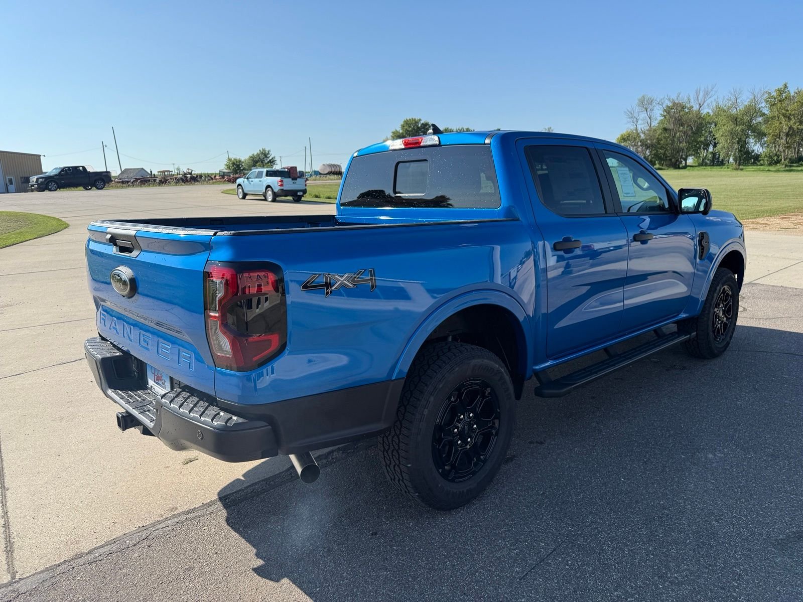 New 2026 Velocity Blue Metallic Ford XLT image 7