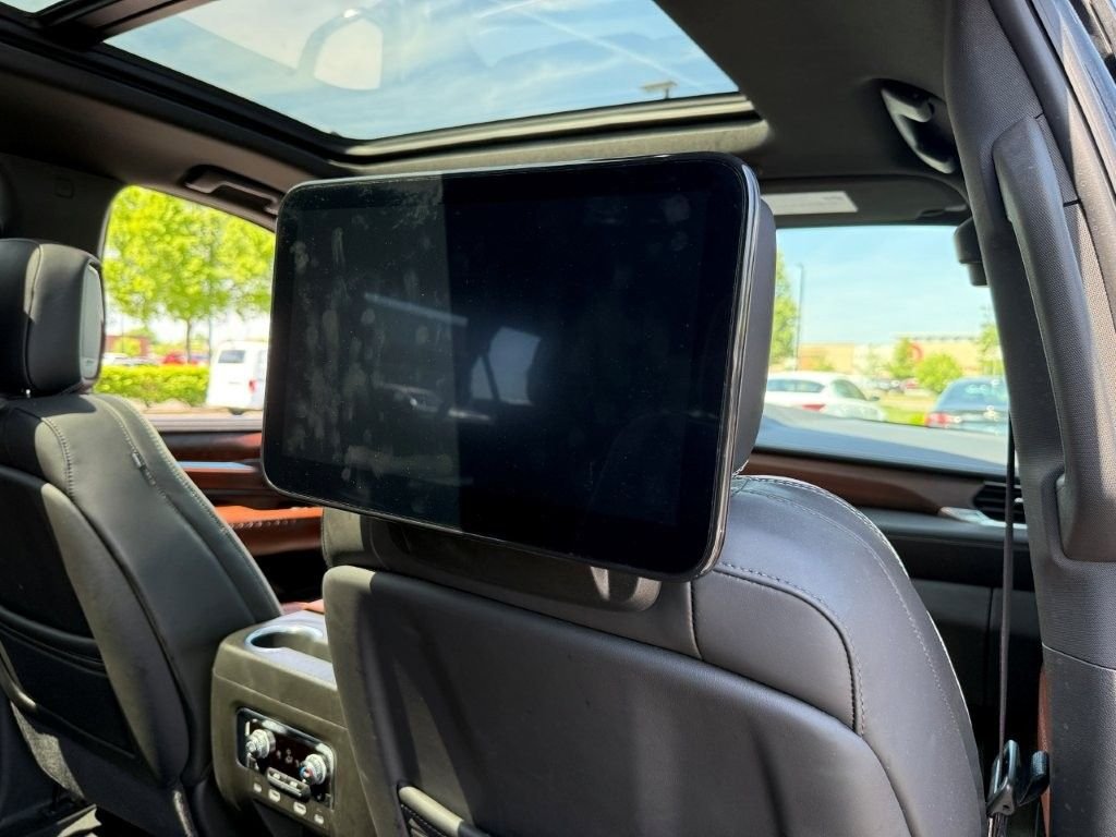Used 2024 Black GMC Denali Ultimate image 23