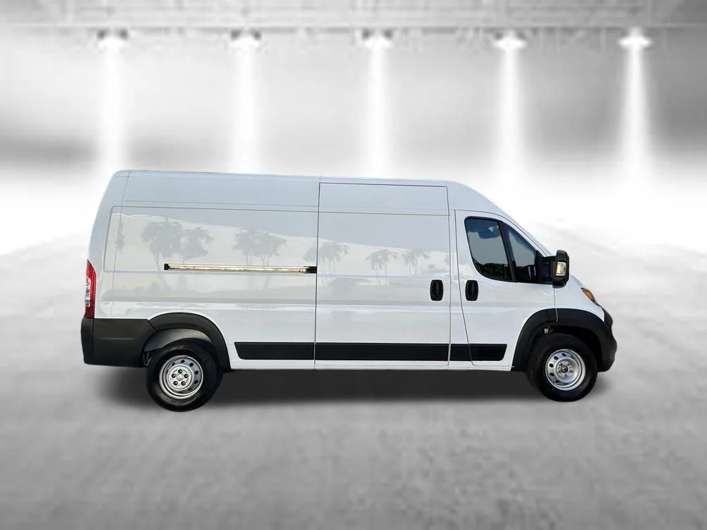 Used 2023 White Ram High Roof image 8