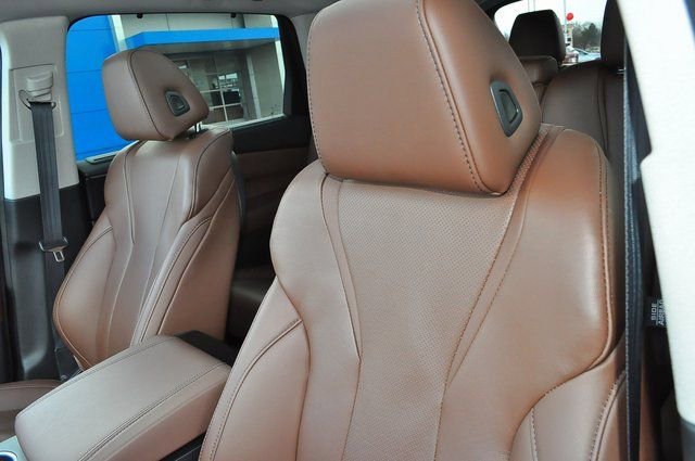Used 2023 White Acura w/Technology Package image 10