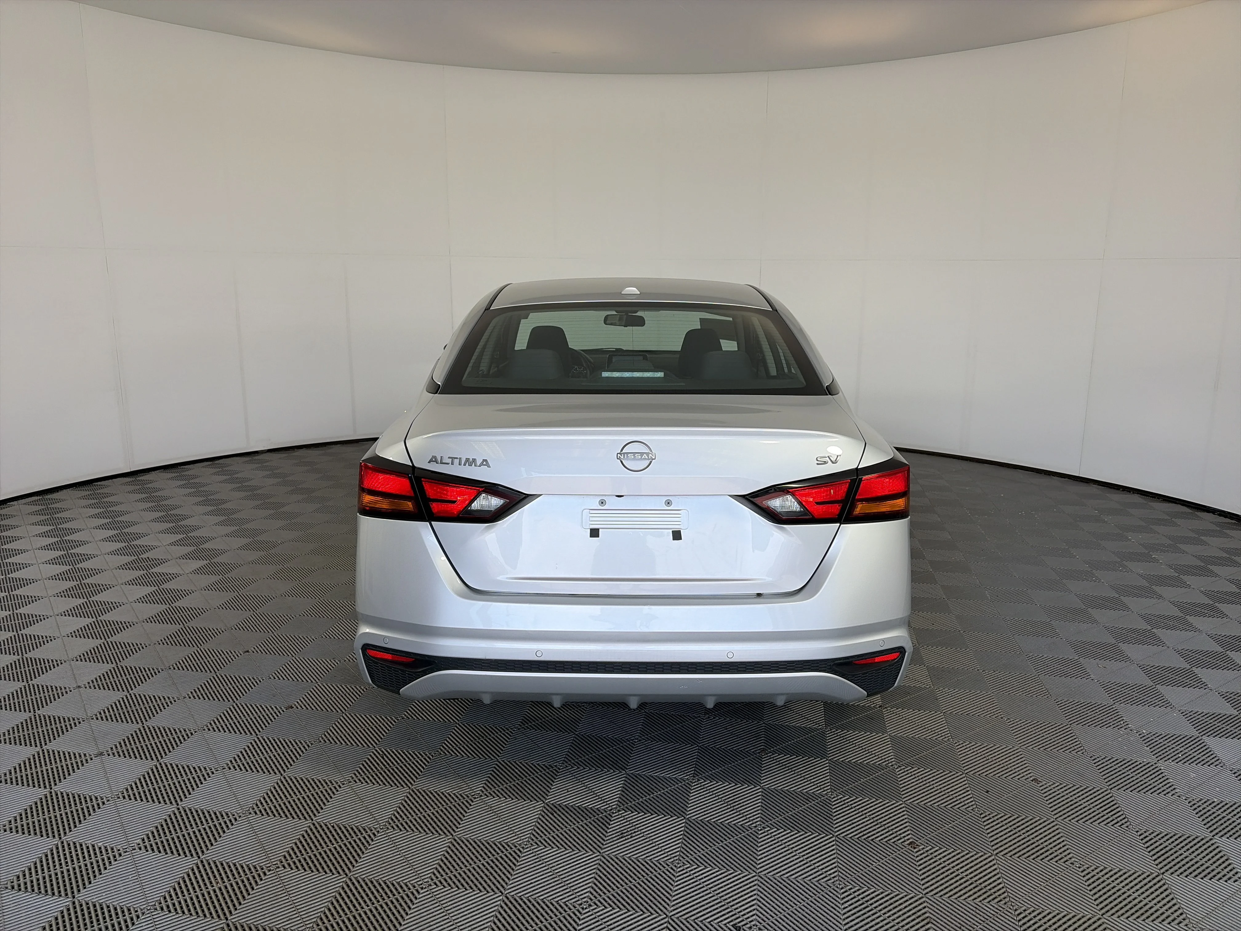 Used 2024 Brilliant Silver Metallic Nissan 2.5 SV image 10
