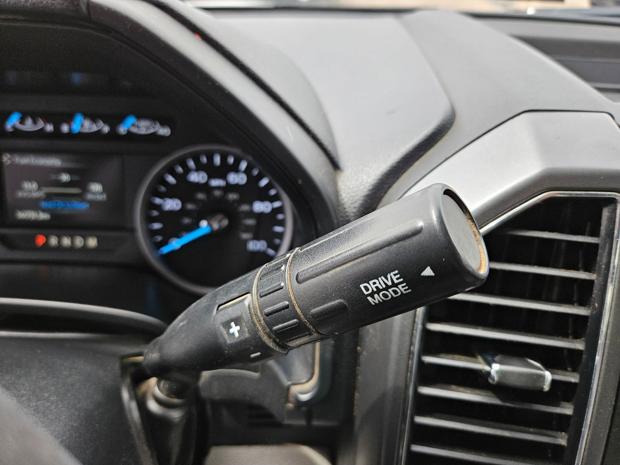 Used 2020 Oxford White Ford XLT image 20