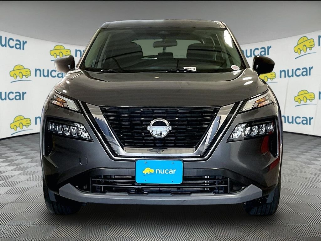 Used 2023 Gray Nissan S image 2