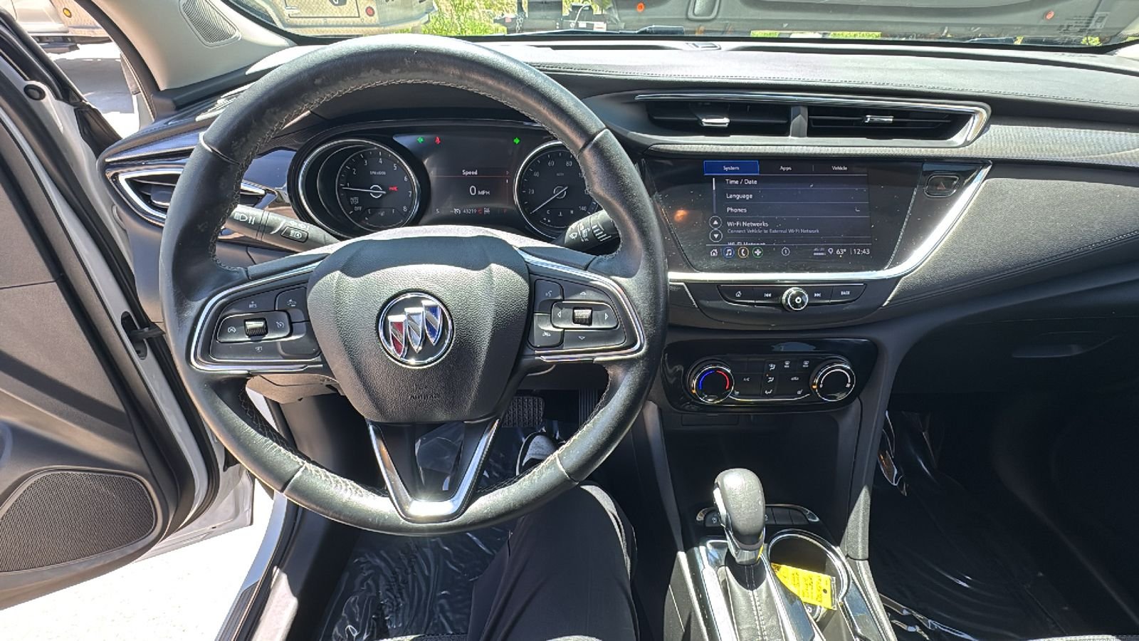 Used 2022 White Buick Preferred image 20
