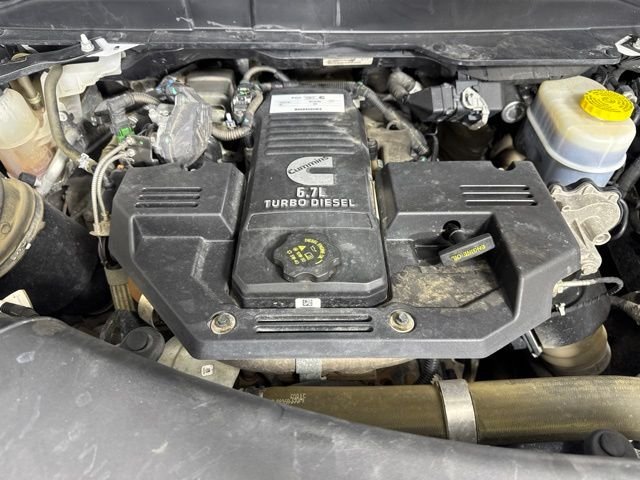 Used 2022 Bright White Clearcoat Ram Laramie image 9