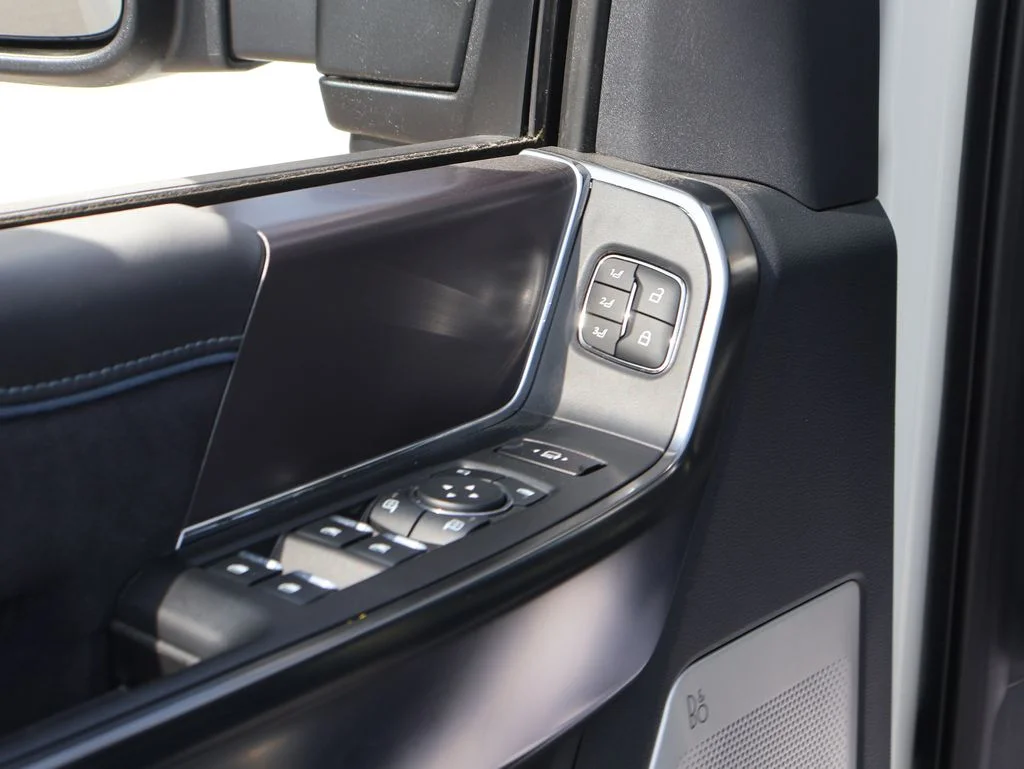 New 2026 Star White Metallic Tri-Coat Ford F-250® Platinum® image 22