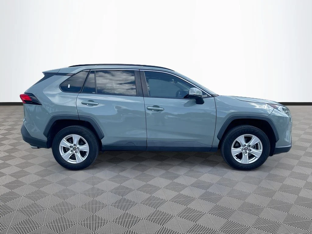 Used 2021 Gray Toyota XLE image 8