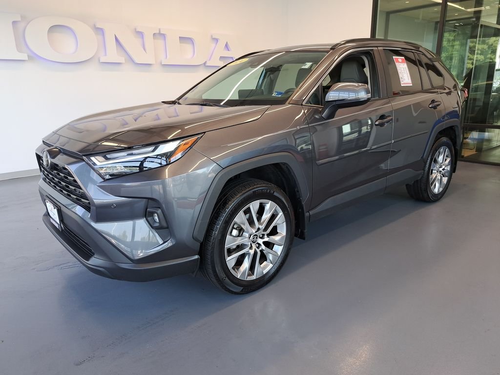 Used 2024 Gray Toyota XLE Premium image 2