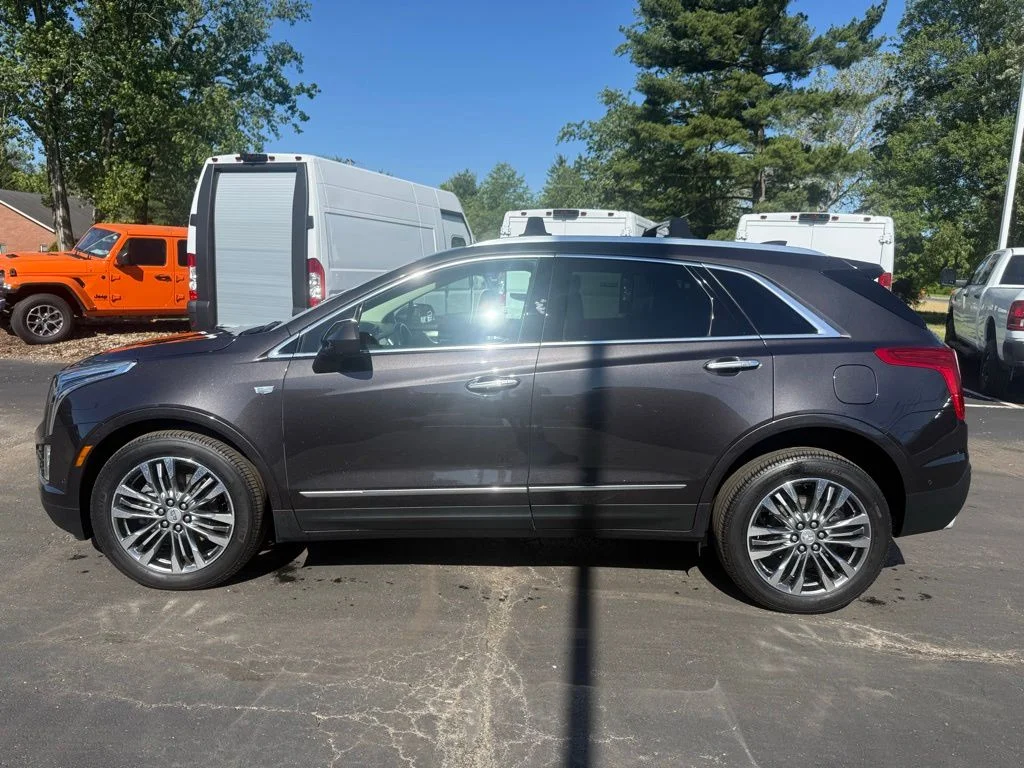 Used 2018 Gray Cadillac Premium Luxury image 7