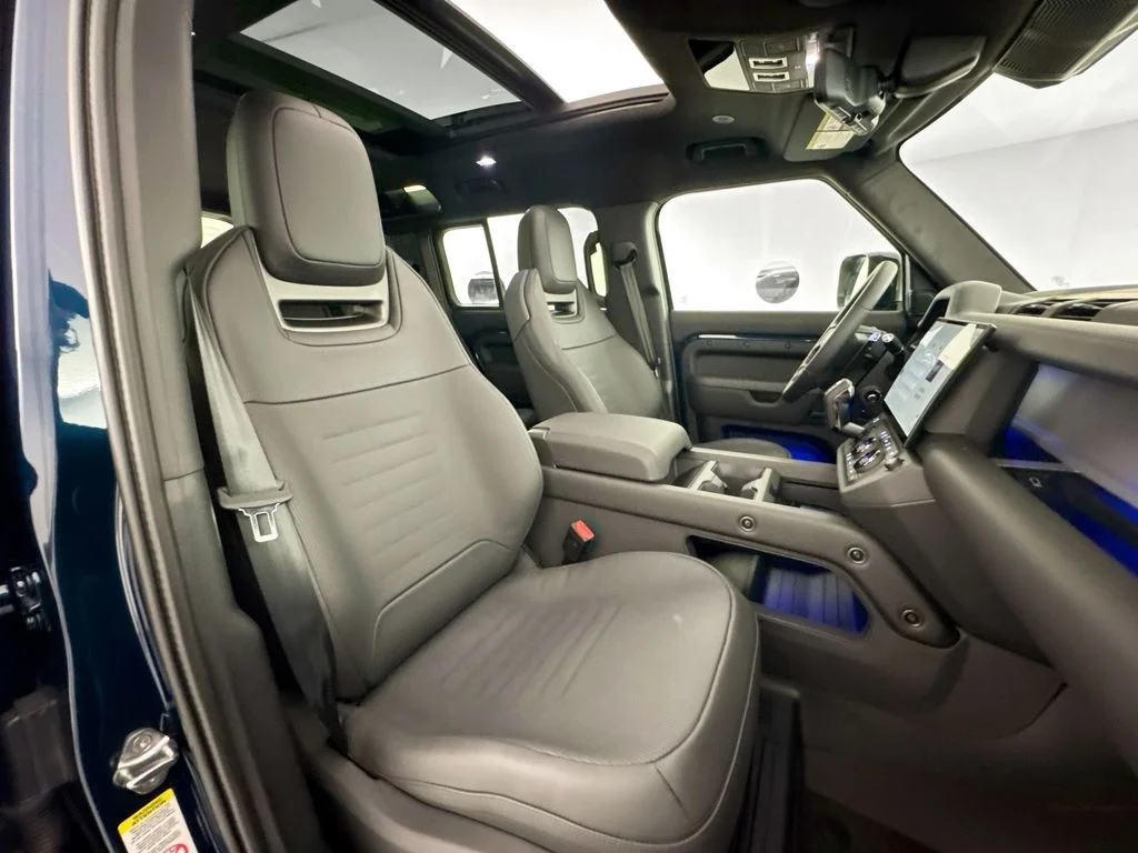 New 2026 Sargasso Blue Land Rover OCTA image 29