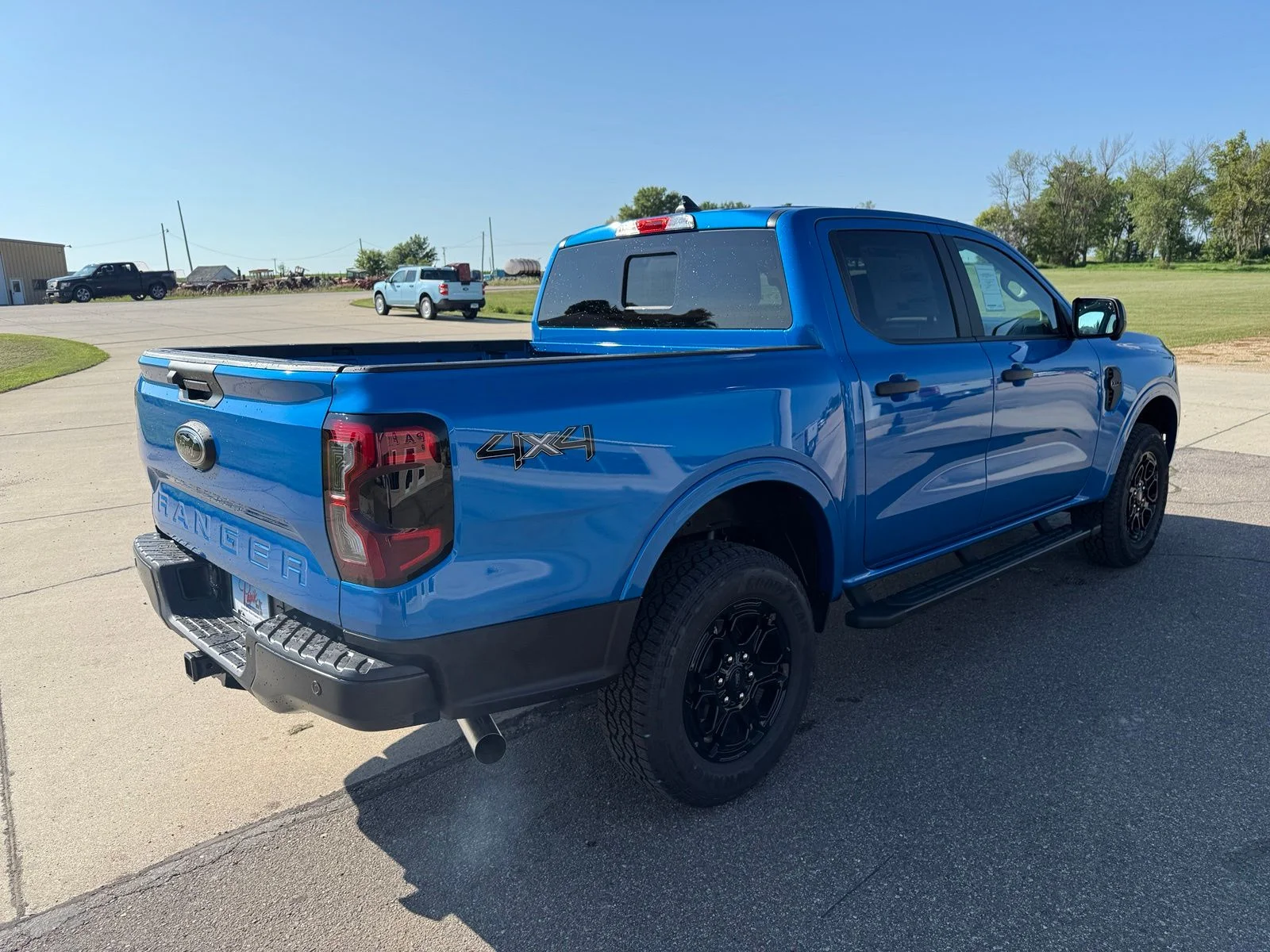 New 2026 Velocity Blue Metallic Ford XLT image 7