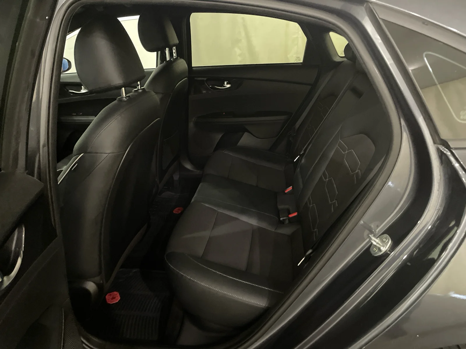 Used 2022 Gravity Gray Kia GT-Line image 28