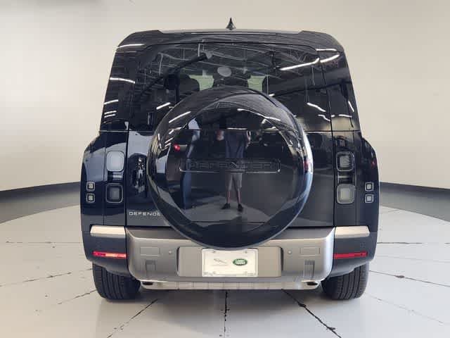Used 2026 Santorini Black Metallic Land Rover S image 11