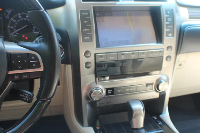 Used 2021 Black Onyx Lexus GX 460 Premium image 10
