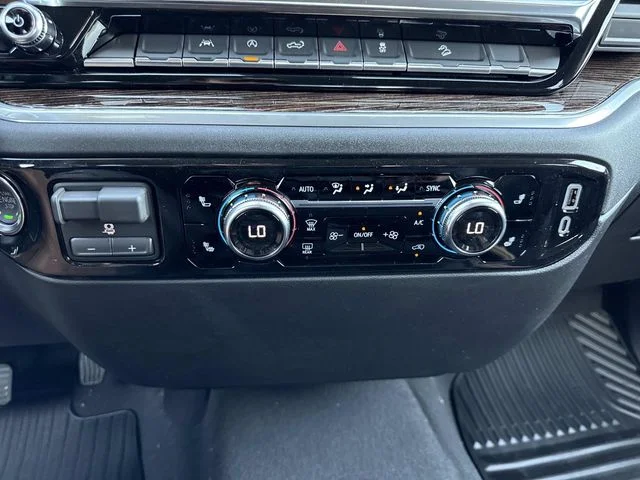 New 2026  GMC Elevation image 25