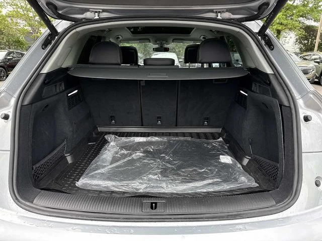 Used 2023  Audi 40 Premium Plus image 29