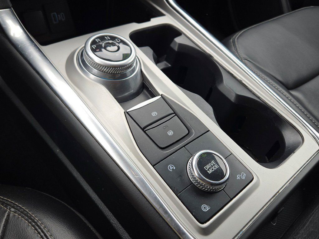 Used 2021 Silver Ford XLT image 25