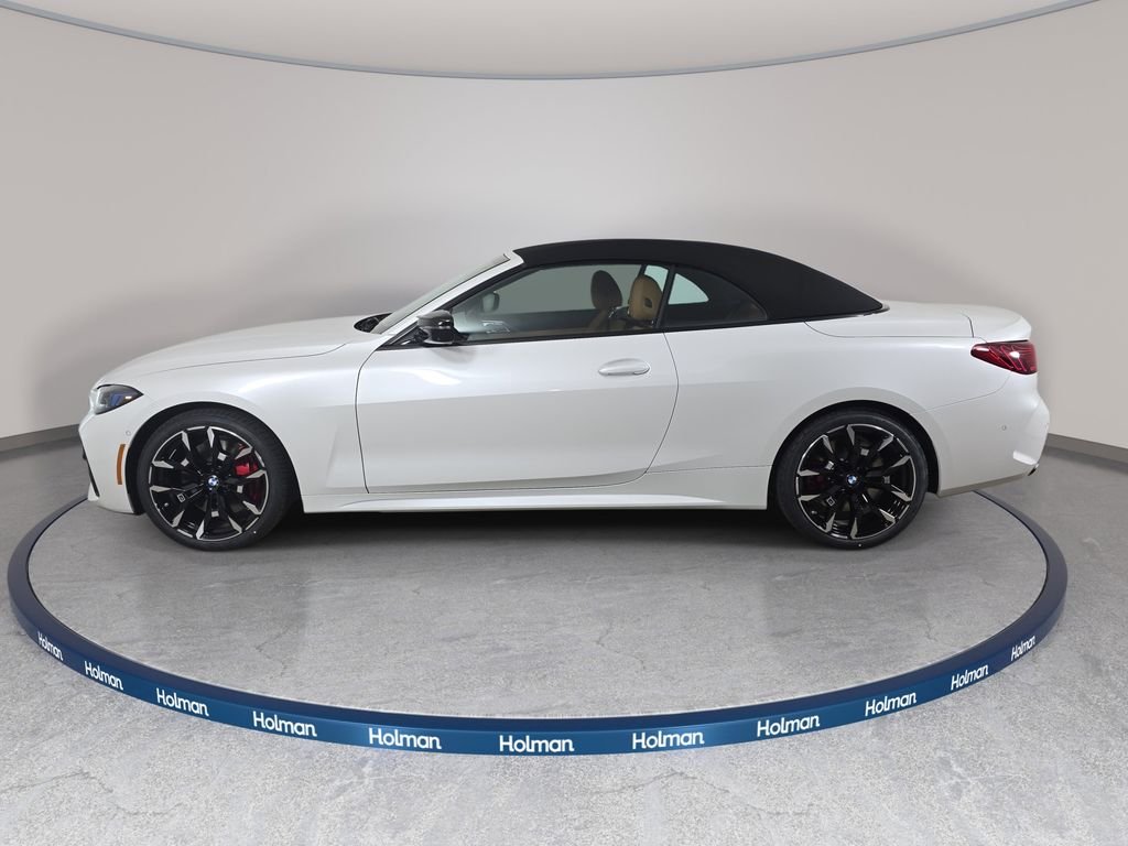New 2027 Mineral White Metallic BMW M440i xDrive image 8