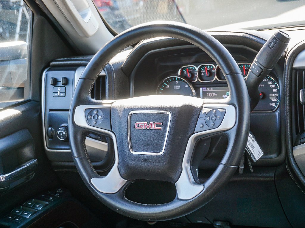 Used 2017 White GMC SLE image 16