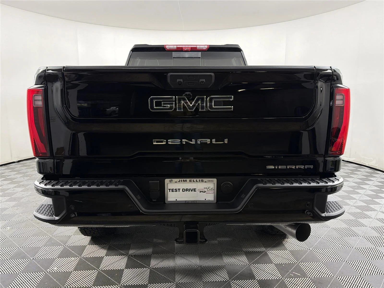 New 2026 Onyx Black GMC Denali Ultimate image 5