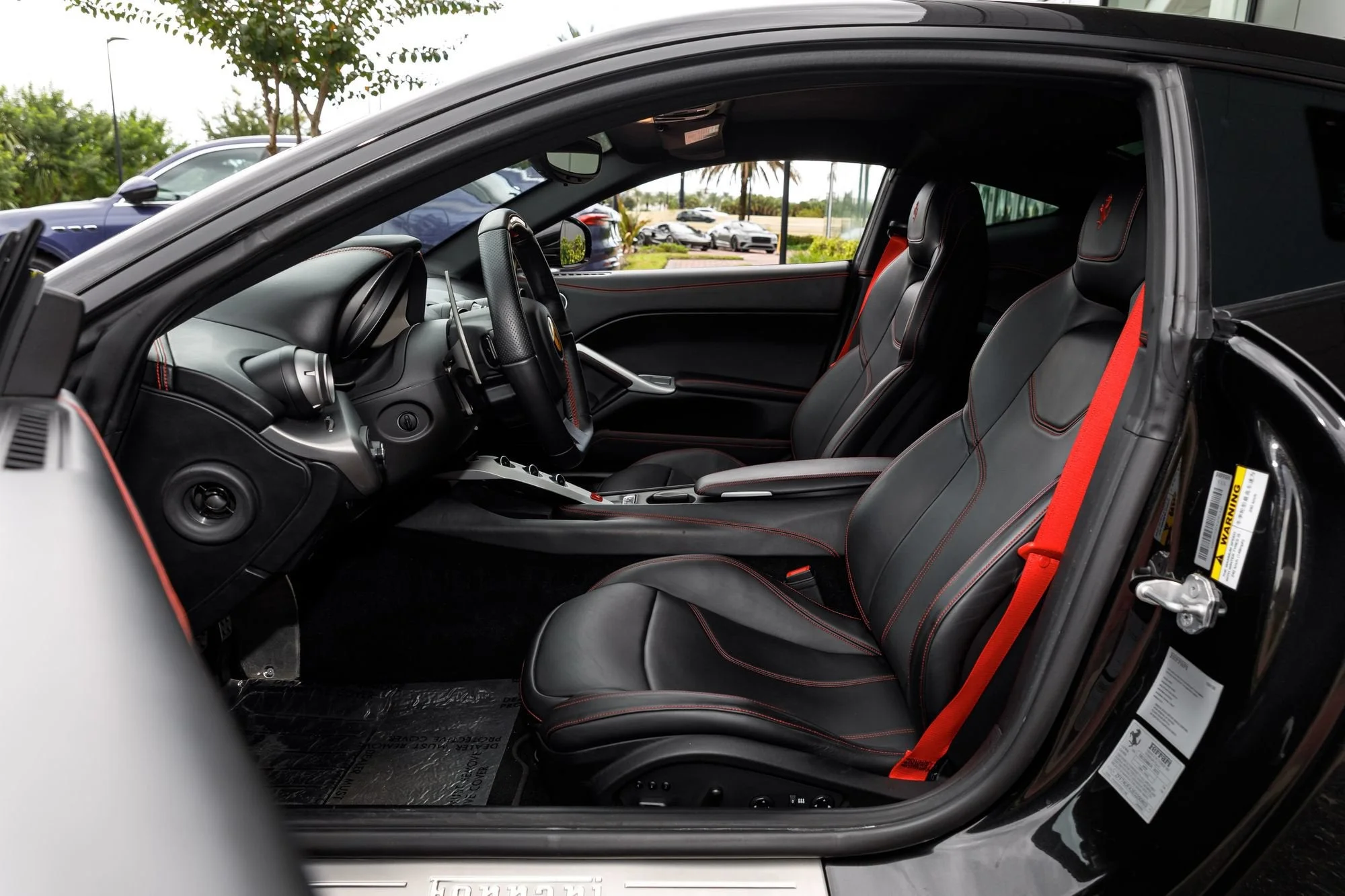 Used 2014 Nero Daytona Ferrari Berlinetta image 9