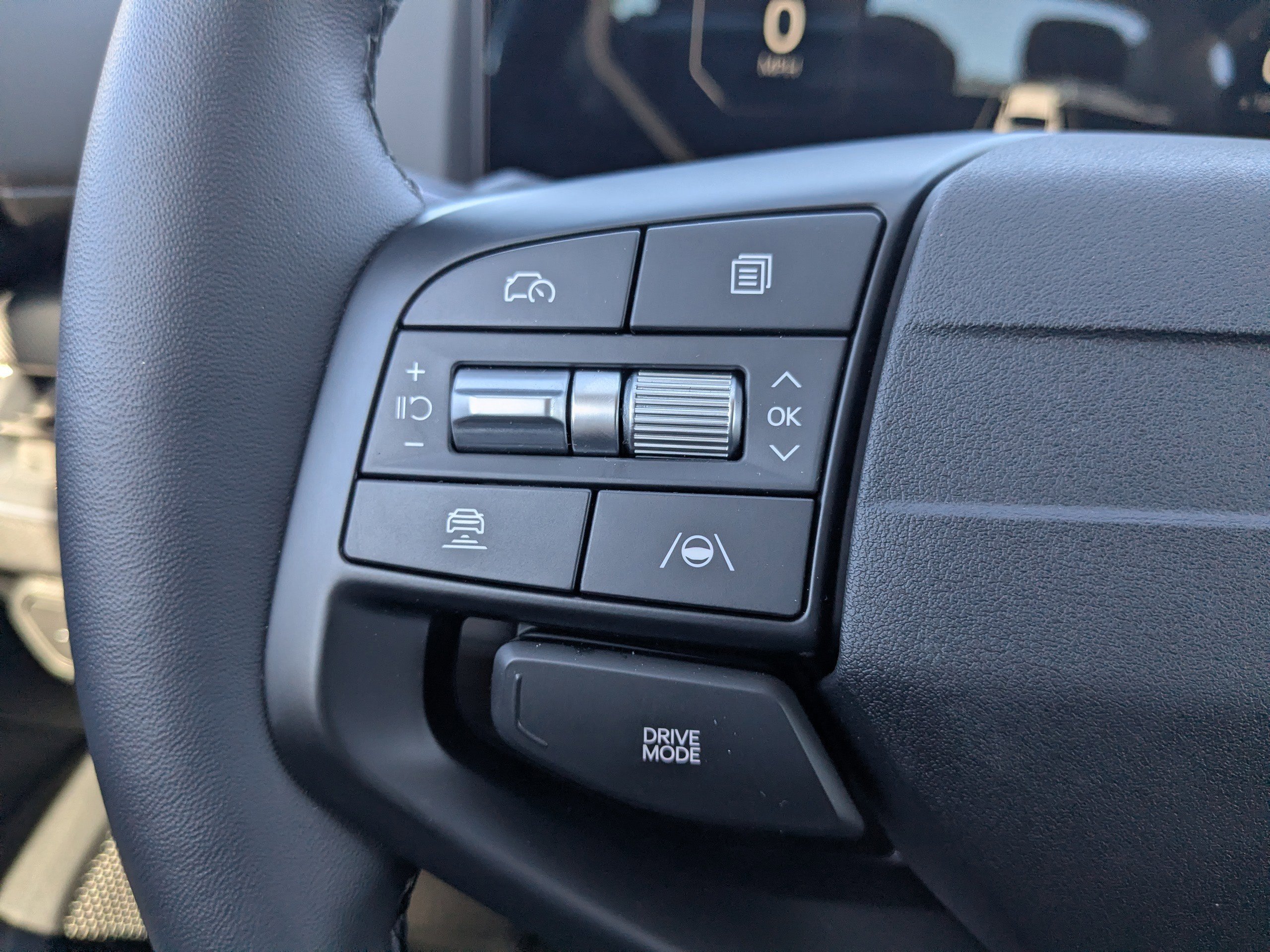 New 2025 Snow White Pearl Kia EX image 30