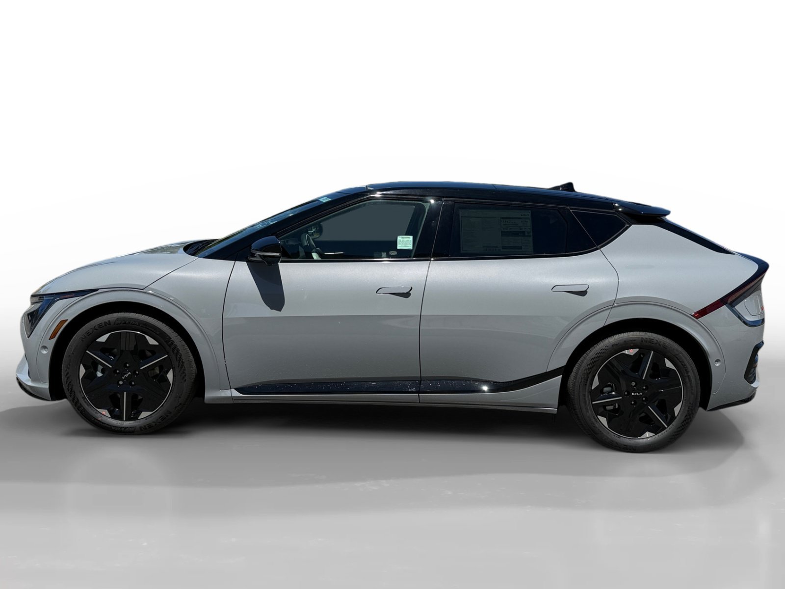 New 2026 Wolf Gray / Black Roof Kia GT-LINE image 2
