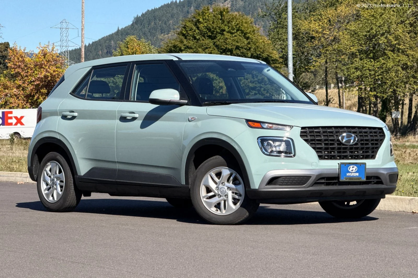 Used 2026 Green Hyundai SE image 1