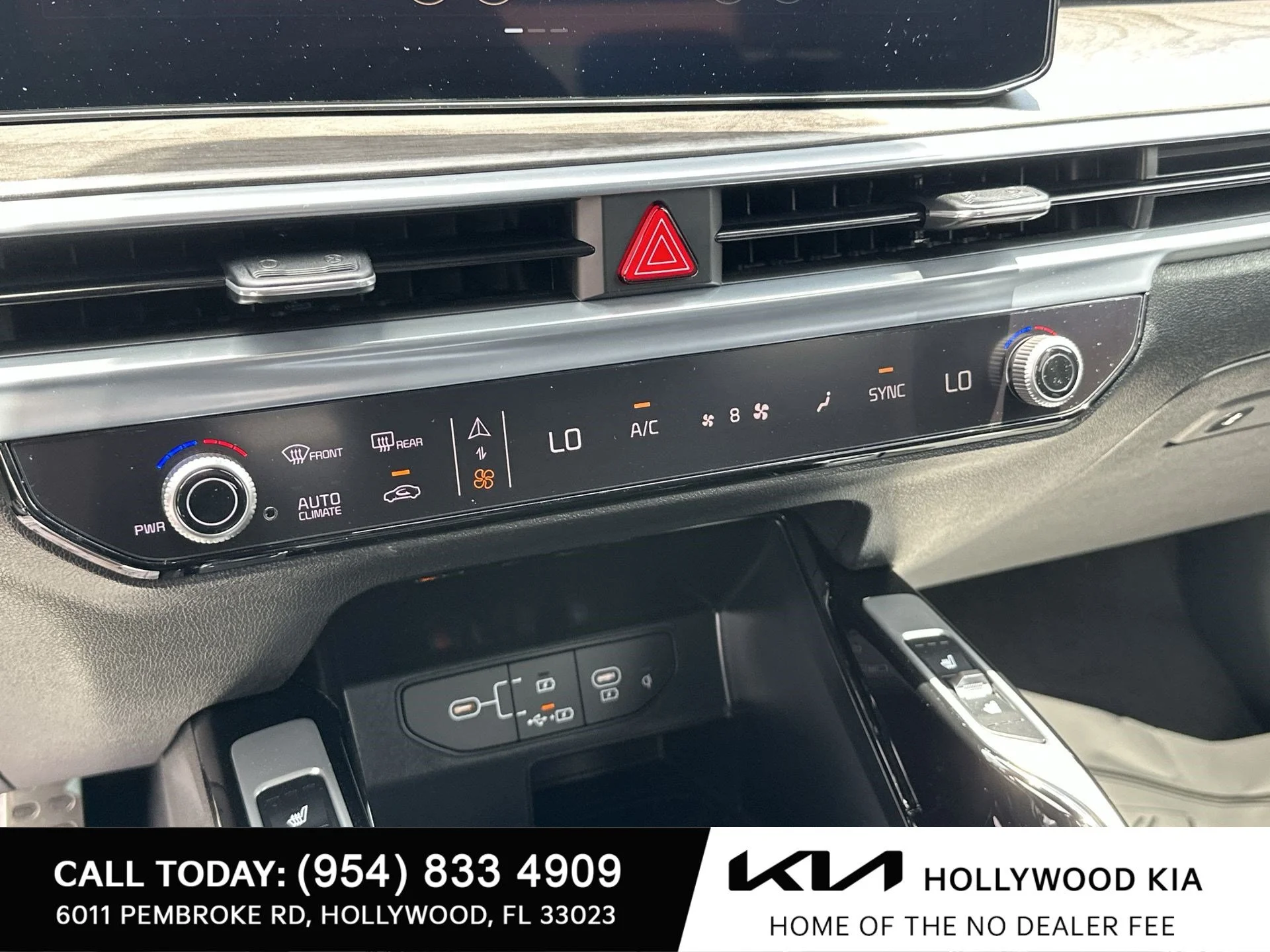 New 2025 Wolf Gray Kia  image 20