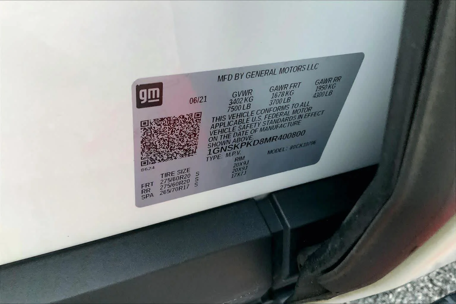 Used 2021 Summit White Chevrolet Z71 image 30