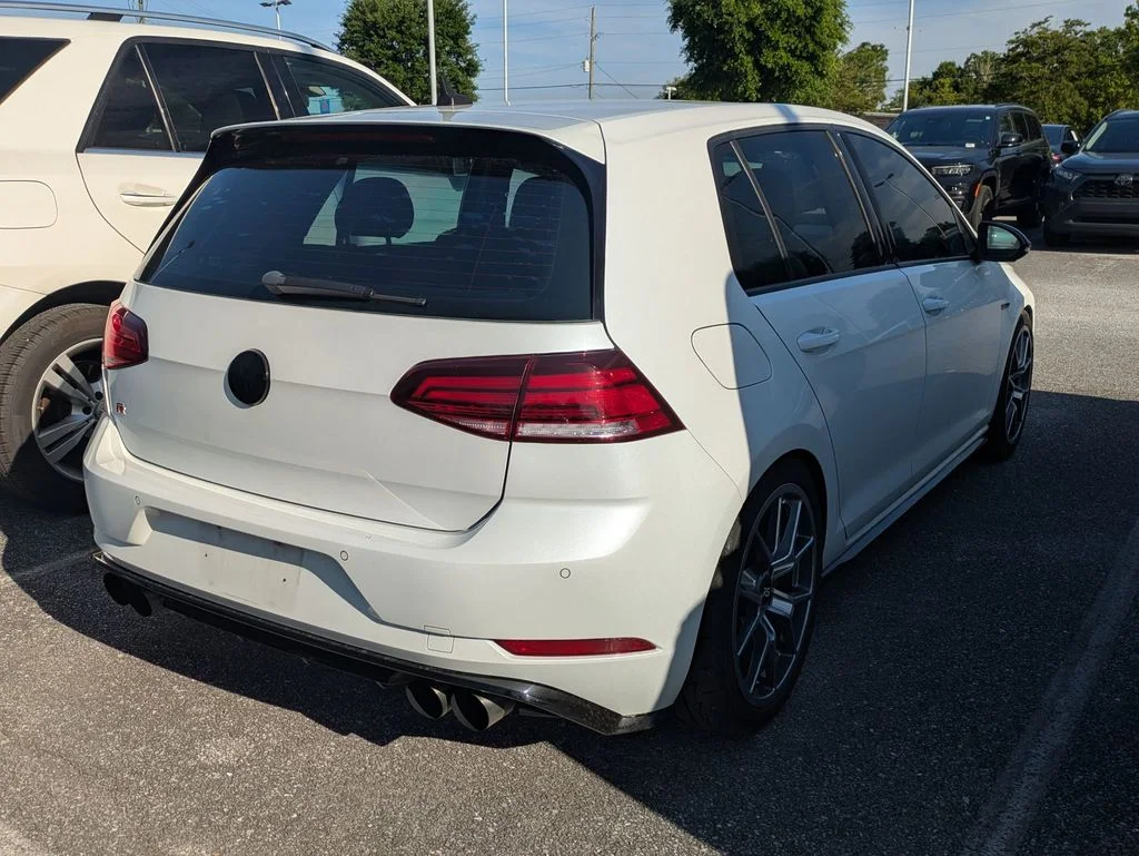 Used 2019 White Volkswagen DCC & Navigation 4Motion image 4