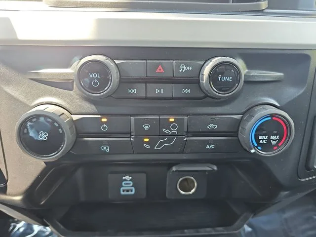 Used 2025 White Ford XLT image 24