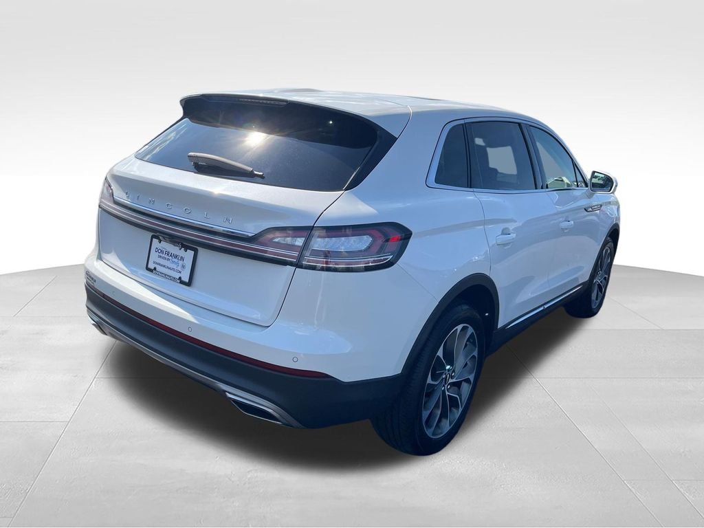 Used 2023 White Lincoln Reserve image 5