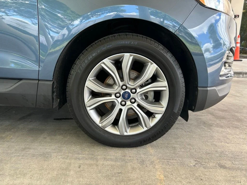 Used 2019 Blue Ford Titanium image 20