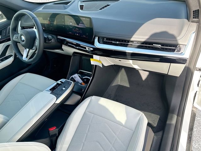 New 2026 White BMW xDrive28i image 24