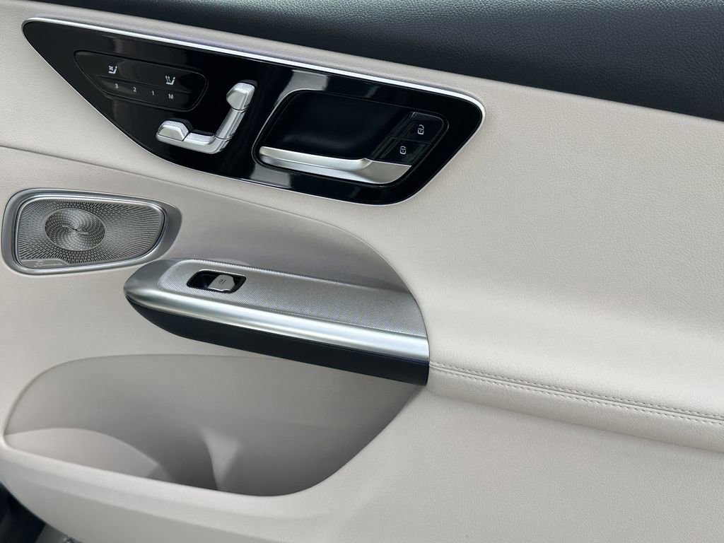 New 2026 Cirrus Silver Metallic Mercedes-Benz GLC 300 image 16