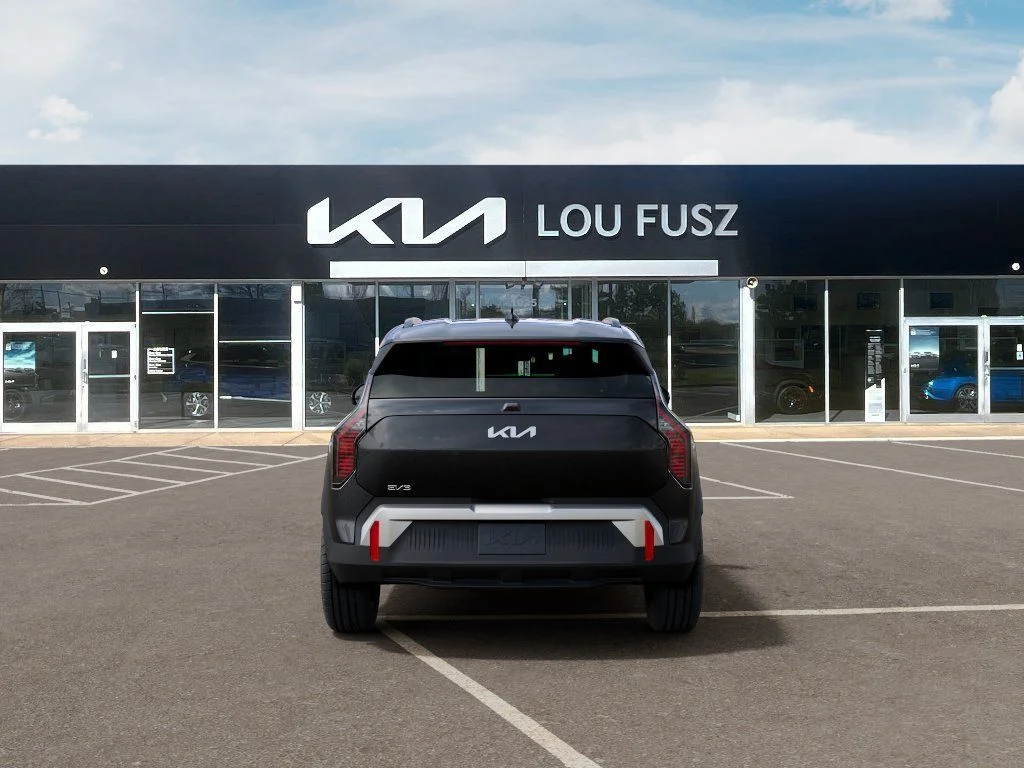 New 2027 Interstellar Gray Kia Wind image 5