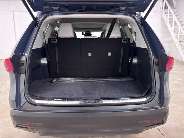 Used 2025 White Toyota XLE image 28