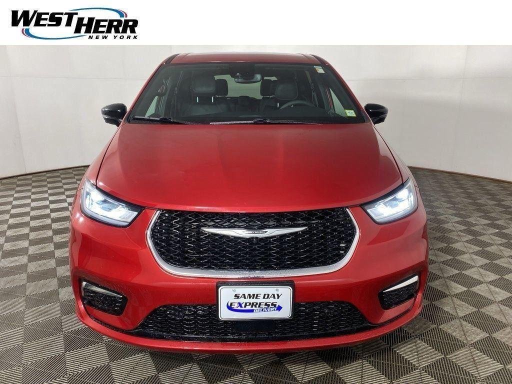 Used 2026 Red Hot Pearlcoat Chrysler Select AWD image 53