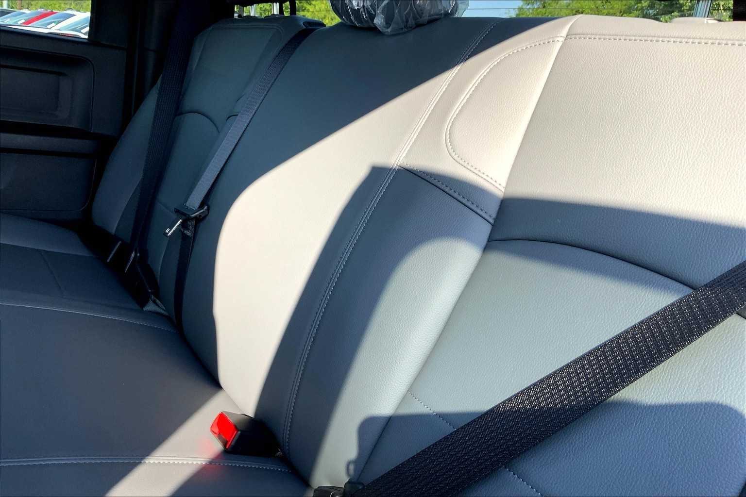 2026 RAM 2500 Tradesman - Photo 17