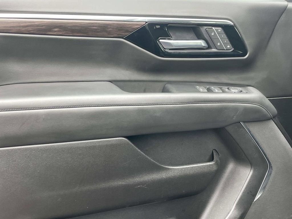 2025 Chevrolet Tahoe LT - Photo 20