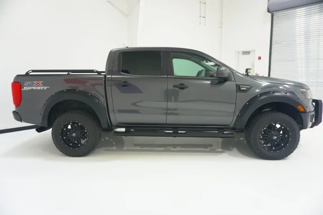 Used 2019 Magnetic Metallic Ford LARIAT image 4