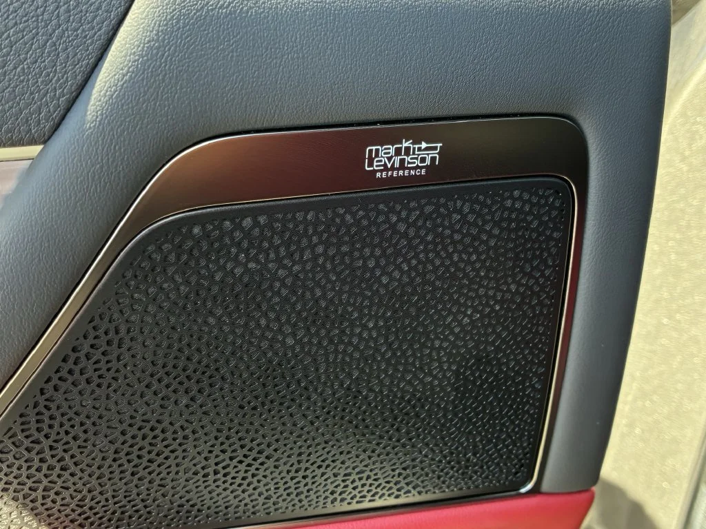 Used 2024  Lexus 600 F SPORT image 33