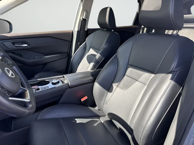 Used 2023 Gray Nissan SL image 22