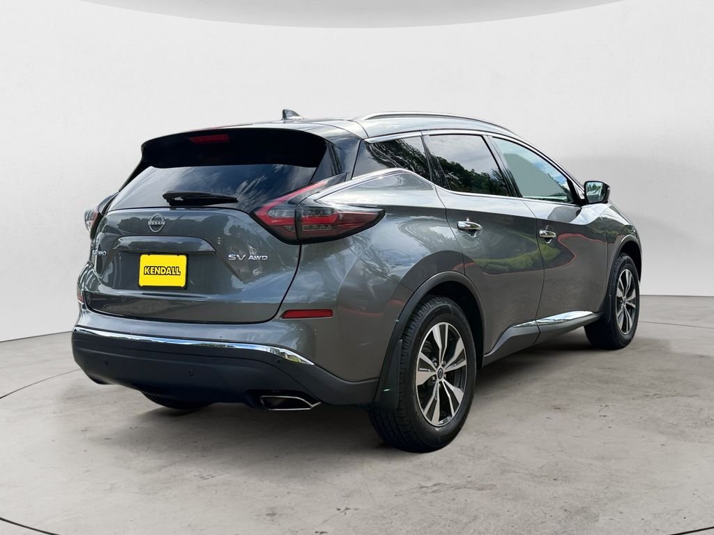 Used 2024  Nissan SV image 5