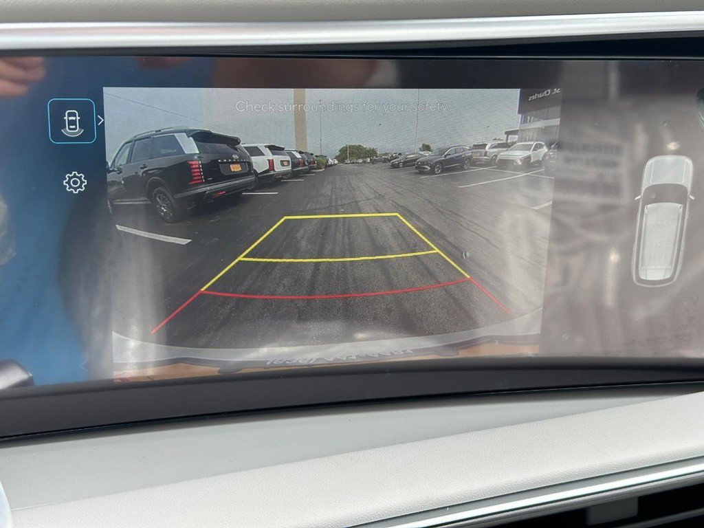 New 2027 White Hyundai SEL AWD image 31