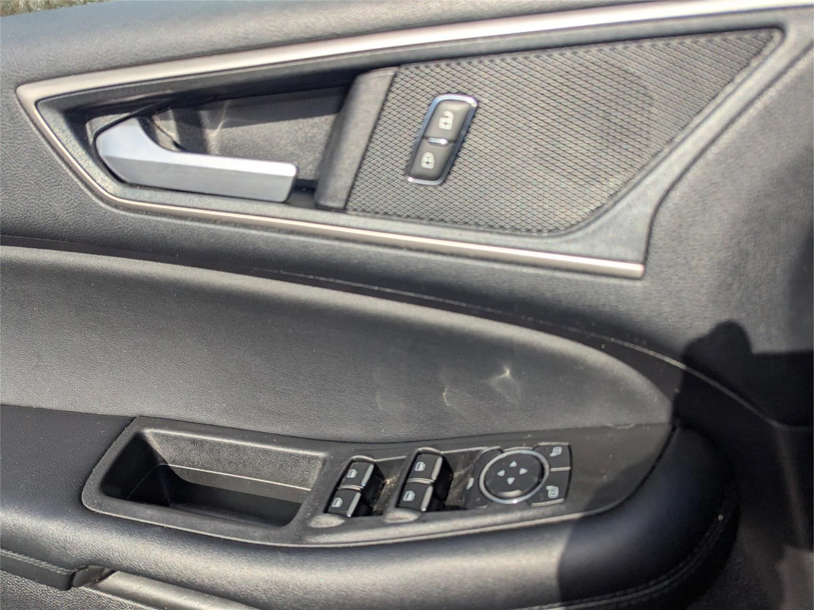 Used 2022 Agate Black Ford SEL image 15