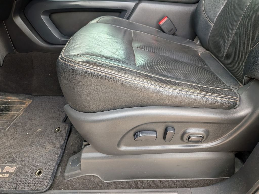 Used 2019 Black Nissan SL image 17