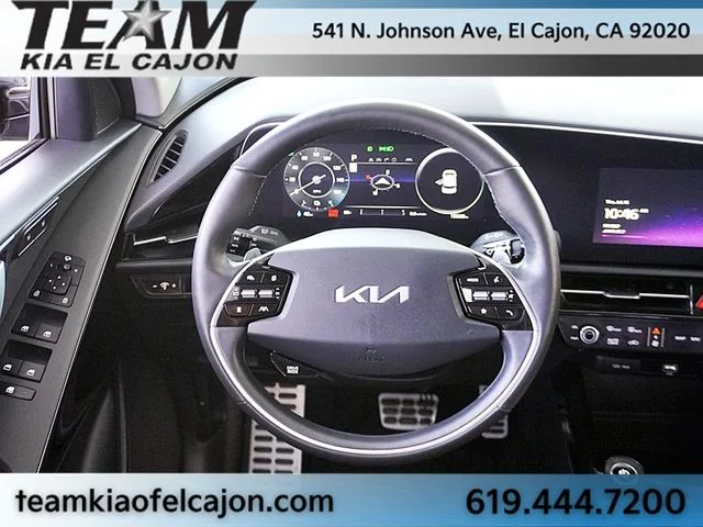 Used 2023 Gray Kia Wave image 20