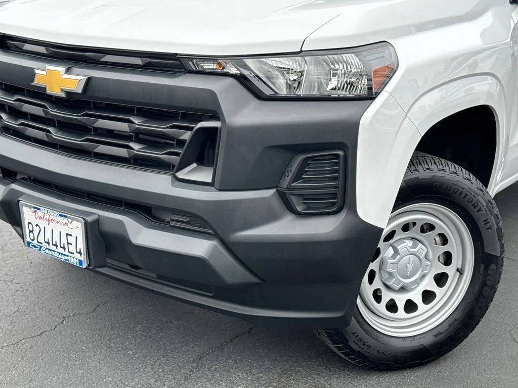 Used 2025 Summit White Chevrolet WT/LT image 3